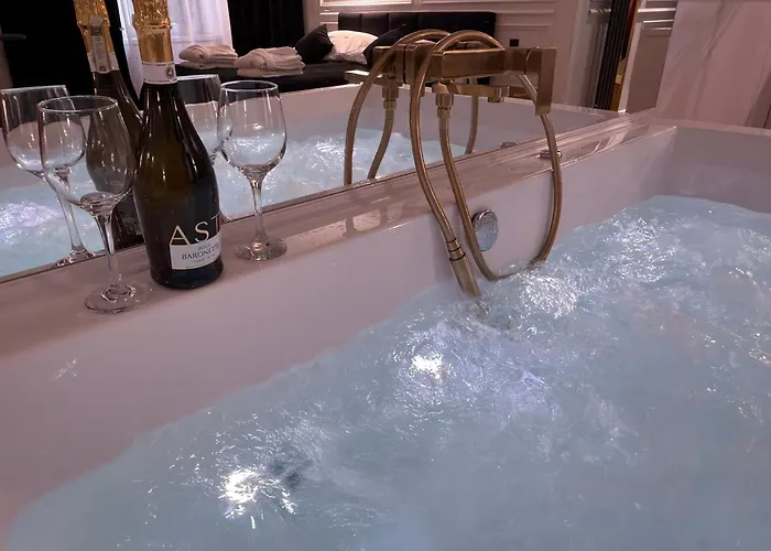 Apartament Shine Prywatne Jacuzzi Starowiślna Kraków